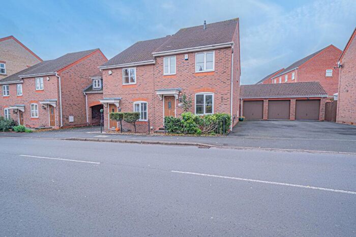 3 Bedroom Semi Detached House For Sale In Dickens Heath Road, Shirley, B90