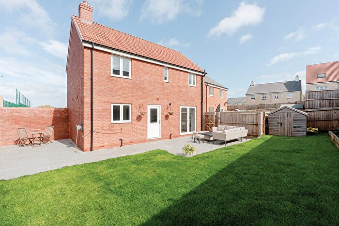 3 Bedroom Detached House For Sale In Narcissus Way, Lyde Green, BS16