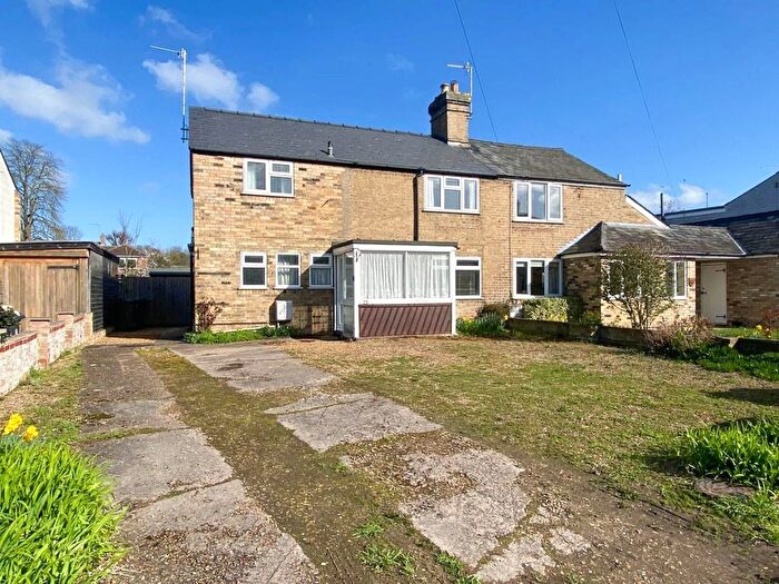 3 Bedroom Semi Detached House For Sale In Bury Road, Stapleford, Cambridge, CB22