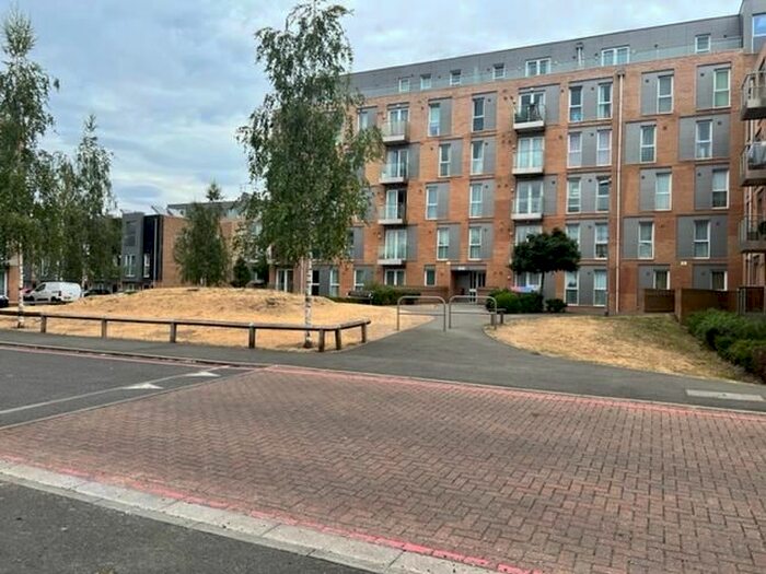 3 Bedroom Town House To Rent In Pontes Avenue, Hounslow, TW3