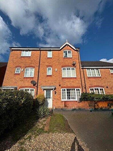 5 Bedroom Town House To Rent In Godwin Way, Trent Vale, ST4