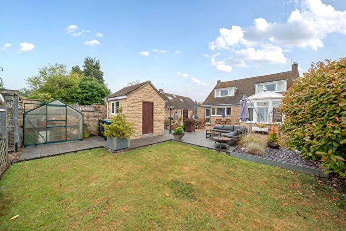 4 Bedroom Detached House For Sale In Arkell Avenue, Carterton, Oxfordshire, OX18