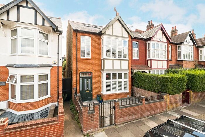 5 Bedroom Property For Sale In Nimrod Road, Furzedown, SW16