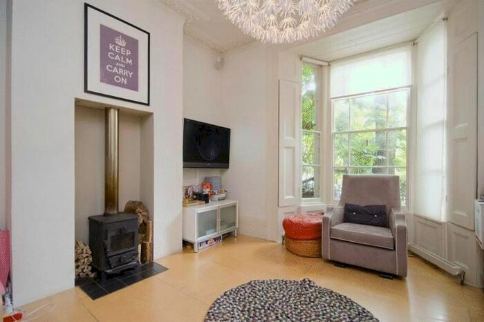 3 Bedroom Terraced House To Rent In Gayhurst Road, London, E8