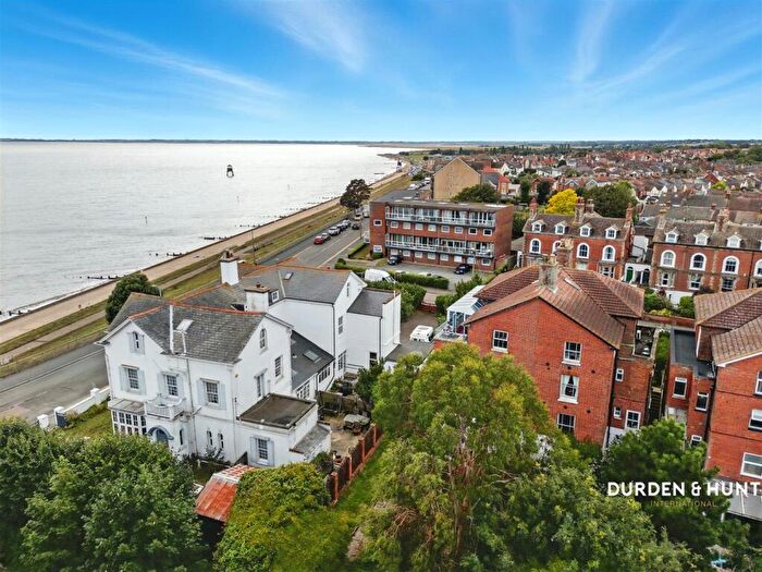 2 Bedroom Apartment For Sale In Cliff Road, Harwich, CO12
