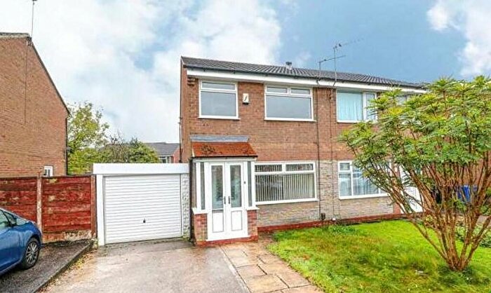 2 Bedroom Semi-Detached House To Rent In Barnfield Drive, Worsley, M28
