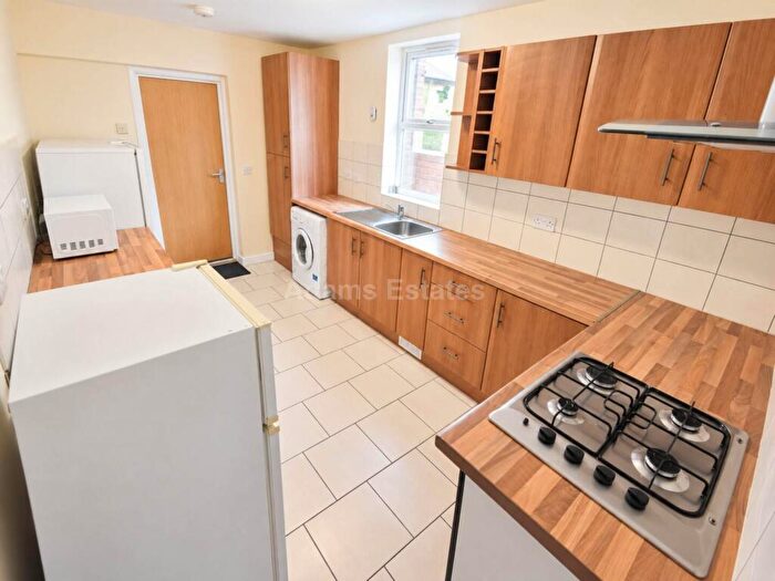 4 Bedroom Terraced House To Rent In Grange Avenue, Reading, RG6