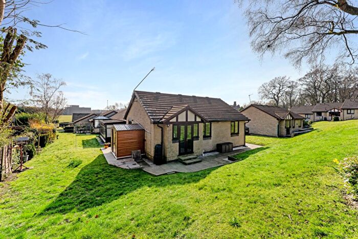 2 Bedroom Semi-Detached Bungalow For Sale In Sharples Hall Fold, Sharples, Bolton, BL1