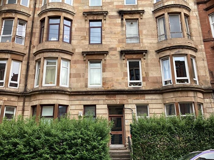 2 Bedroom Flat To Rent In White Street, Glasgow, G11