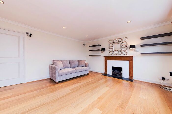 1 Bedroom Flat To Rent In Gertrude Street, London, SW10