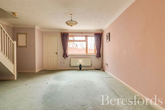 3 Bedroom End Of Terrace House For Sale In Greene View, Braintree, CM7