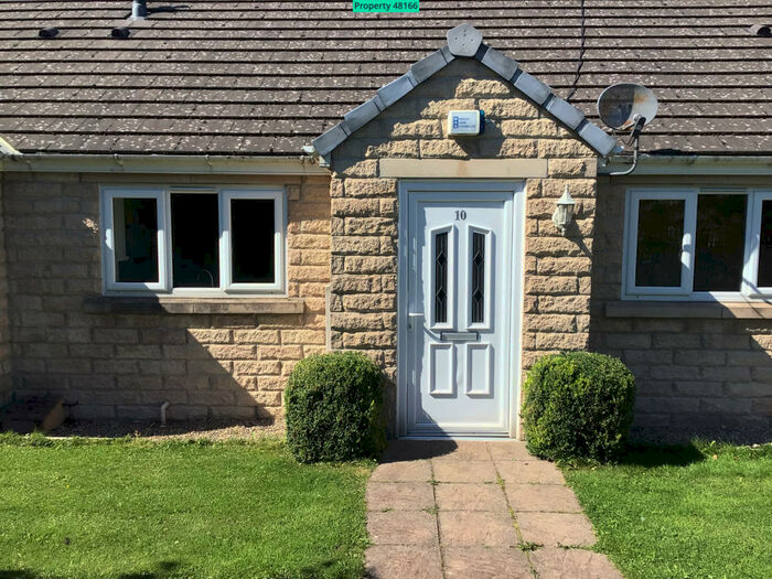 2 Bedroom Bungalow To Rent In Burwain Fold, Colne, BB8