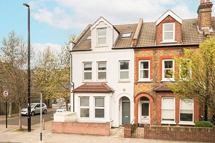 2 Bedroom Flat To Rent In Merton High Street, Wimbledon, SW19