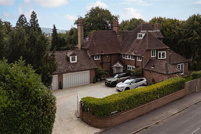 6 Bedroom Detached House For Sale In Rockshaw Road, Merstham, Redhill, RH1