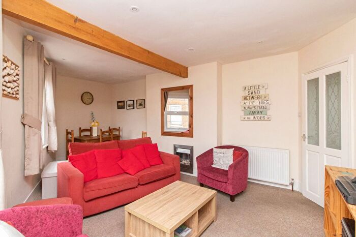 2 Bedroom Flat To Rent In Chandos Road, Broadstairs, CT10
