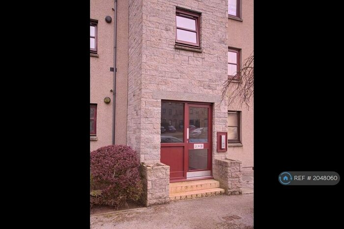 2 Bedroom Flat To Rent In Hutcheon Low Place, Aberdeen, AB21