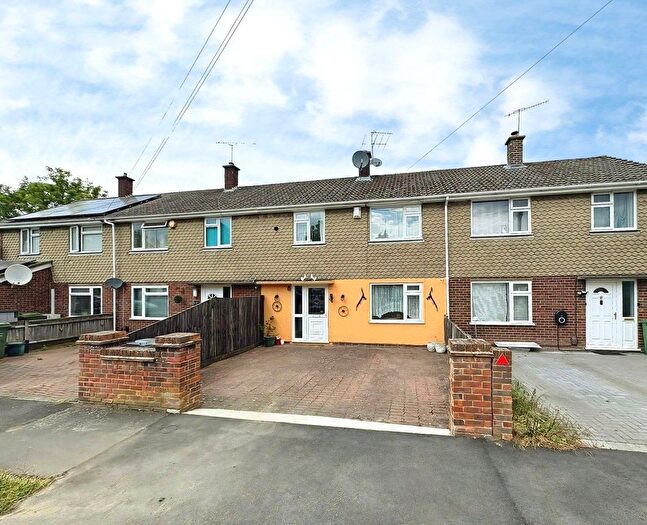 3 Bedroom Terraced House For Sale In Potters Crescent, Ash, Surrey, GU12