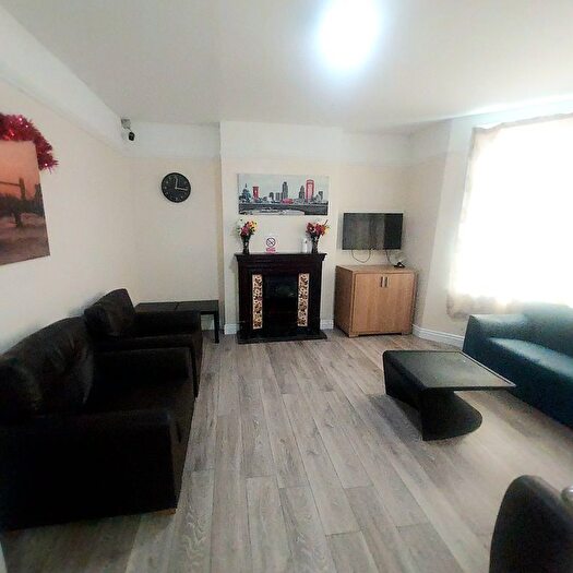 6 Bedroom Detached House To Rent In Melfort Road, Thornton Heath, CR7