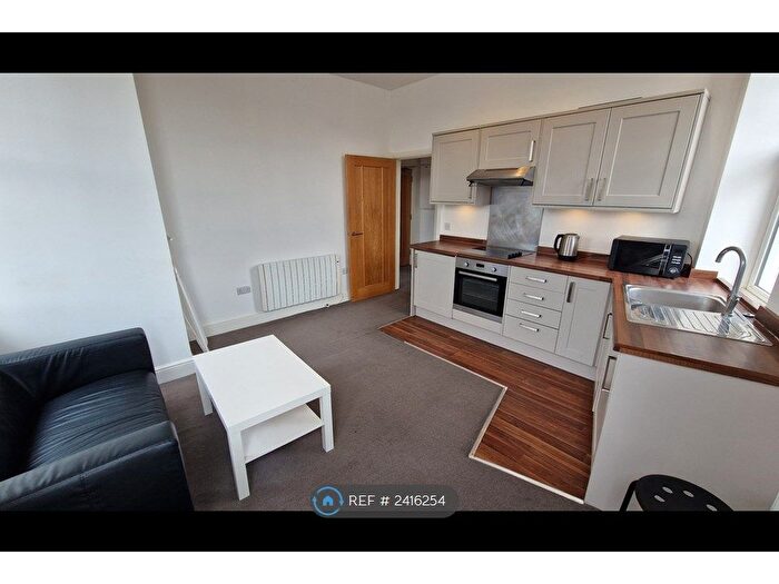 1 Bedroom Flat To Rent In Church House, Southampton, SO15