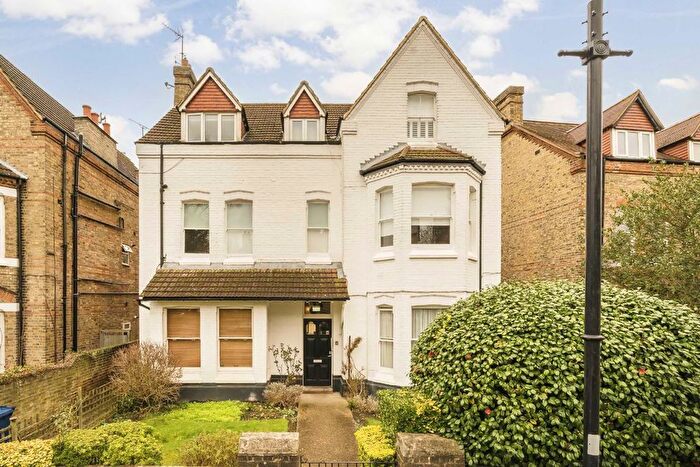 1 Bedroom Flat For Sale In Grange Park, Ealing, W5