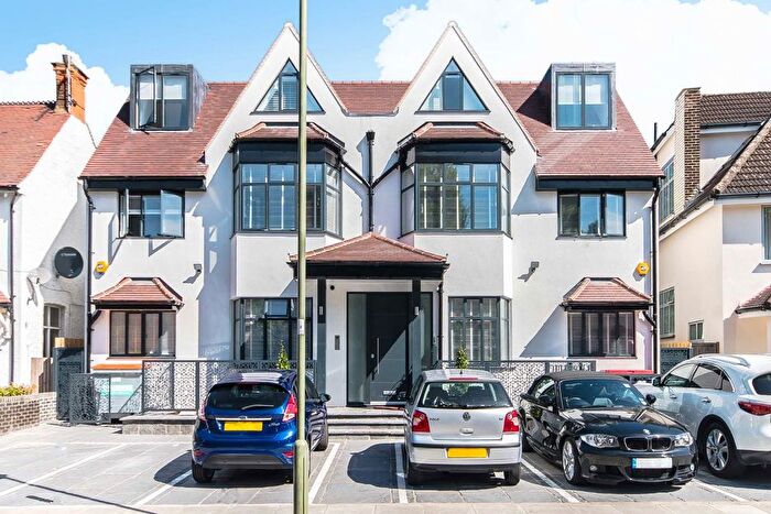 2 Bedroom Flat To Rent In Middleton Road, London, NW11