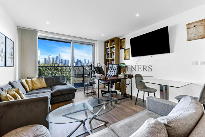 2 Bedroom Apartment For Sale In Sirius House, Canada Water, SE16
