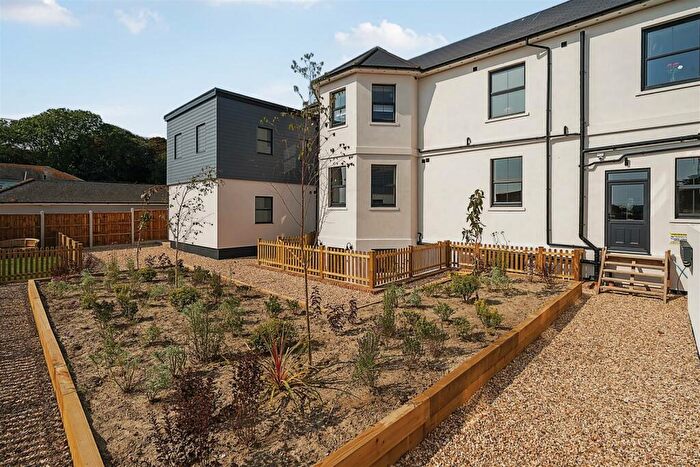 1 Bedroom Apartment For Sale In Woodfield House, Chichester, PO20