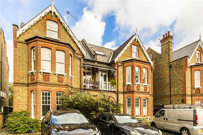 1 Bedroom Flat To Rent In Park Road, Teddington, TW11