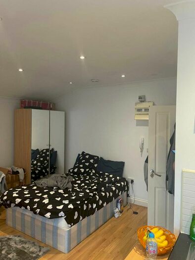 Studio To Rent In Abbey Road, London, NW10
