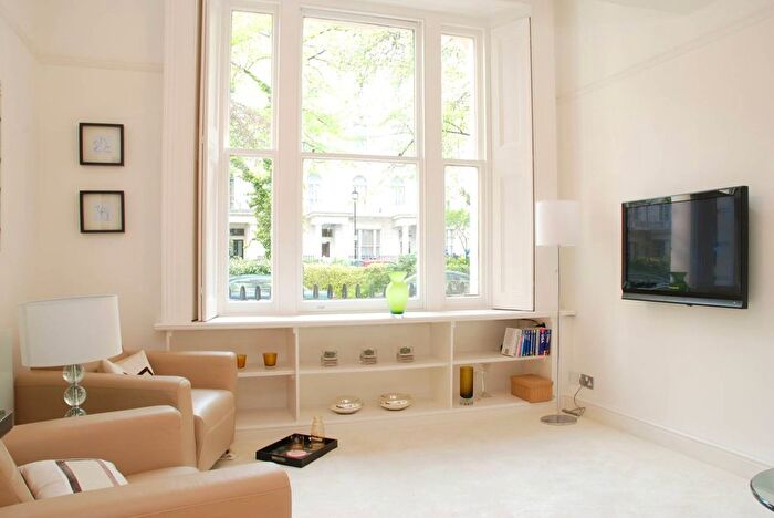 1 Bedroom Flat For Sale In Talbot Square, Paddington, London, W2