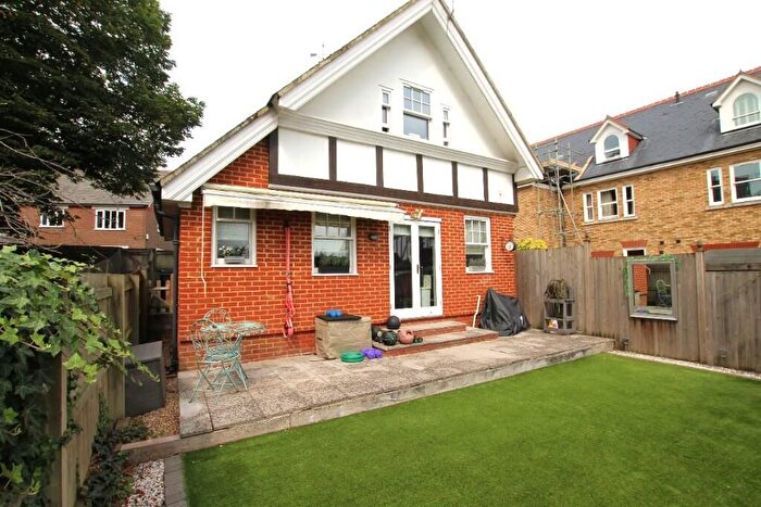 1 Bedroom Flat To Rent In Park Road North, Ashford, TN24