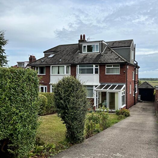 3 Bedroom Semi-Detached House To Rent In Lang Lane, West Kirby, Wirral, CH48