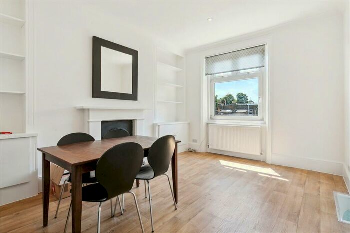 2 Bedroom Apartment To Rent In Coleherne Road, London, SW10