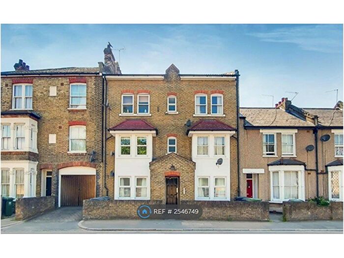 1 Bedroom Flat To Rent In Trundleys Road, London, SE8