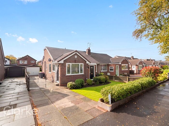 3 Bedroom Semi Detached Bungalow For Sale In Ridgmont Drive, Worsley, Manchester, M28