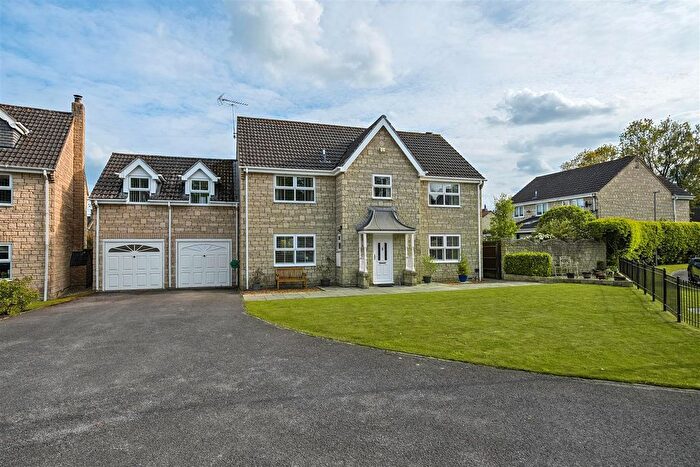 5 Bedroom Detached House For Sale In Durley Park, Neston, Corsham, SN13