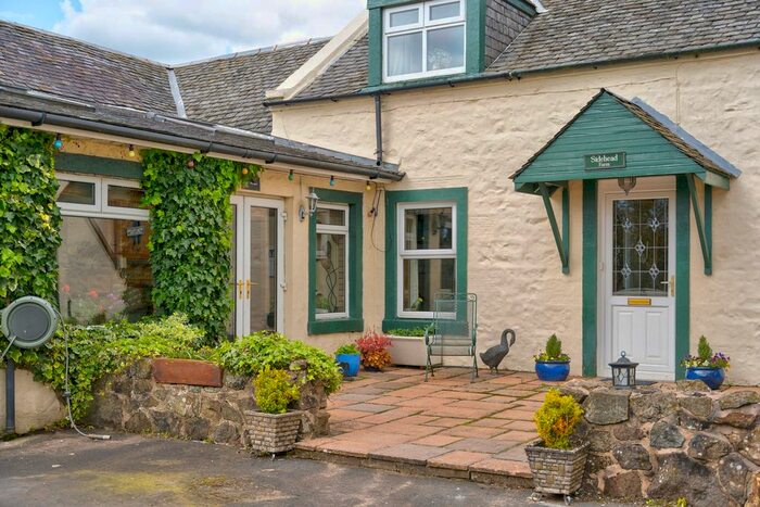 4 Bedroom Semi-Detached House For Sale In Sidehead Farm, Kilmarnock, KA3