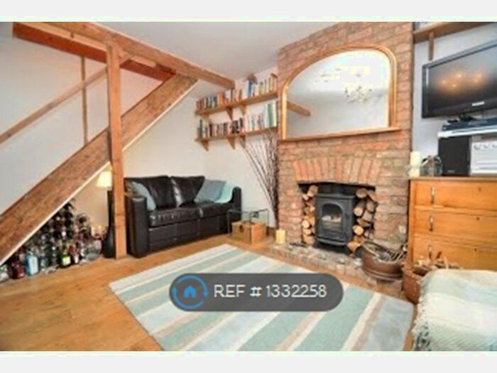 2 Bedroom Terraced House To Rent In Bois Moor Road, Chesham, HP5