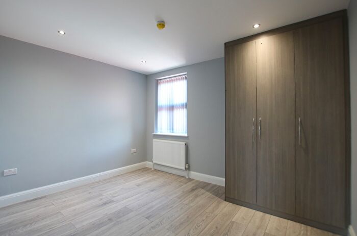 1 Bedroom Flat To Rent In High Road, London, NW10