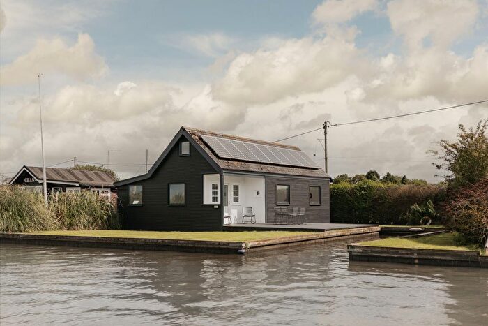 2 Bedroom Detached House For Sale In The Water Cabin, Broads National Park, Norfolk, NR29