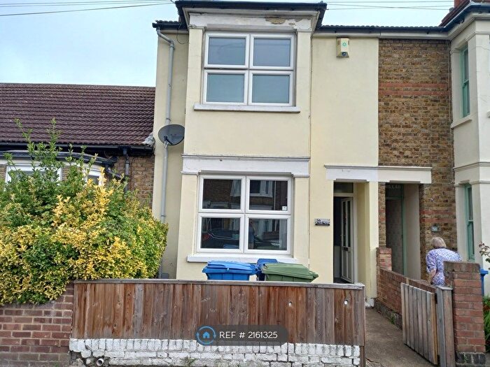 3 Bedroom Terraced House To Rent In Coronation Rd, Shep, ME12
