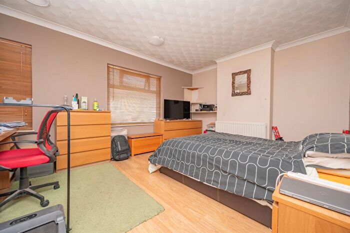 3 Bedroom Terraced House For Sale In Gordon Street, Rothwell, Kettering, NN14