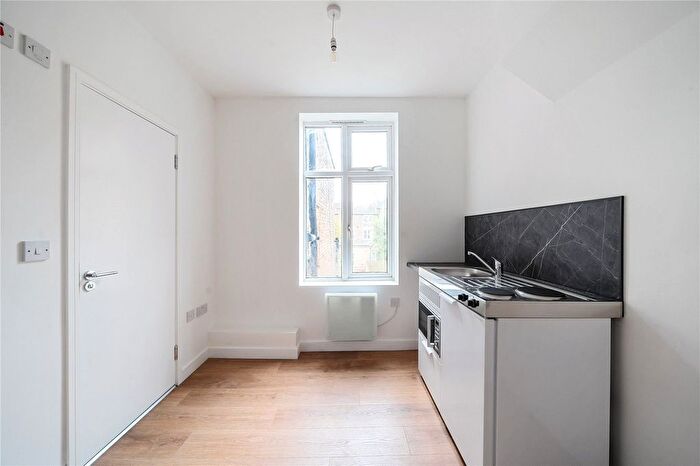 Studio To Rent In Duckett Road, London, N4