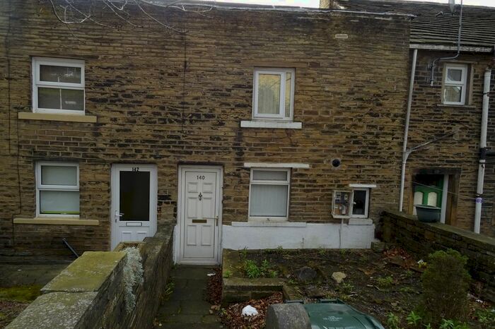 2 Bedroom Cottage To Rent In Pearson Lane, Bradford, BD9