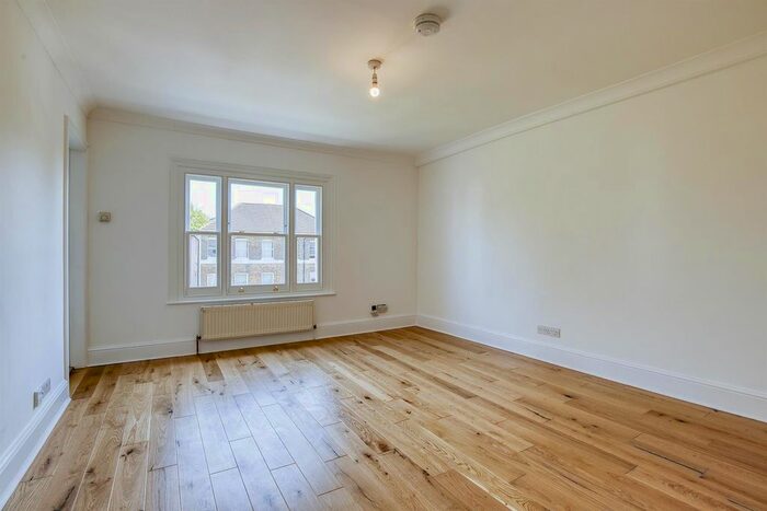 Studio To Rent In Windsor Road, Ealing, W5