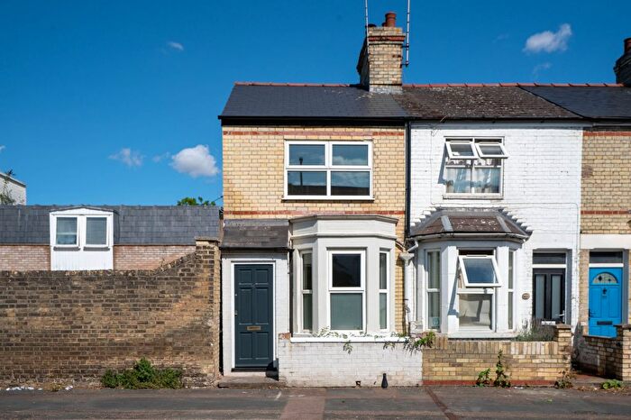 2 Bedroom Terraced House For Sale In High Street, Chesterton, CB4