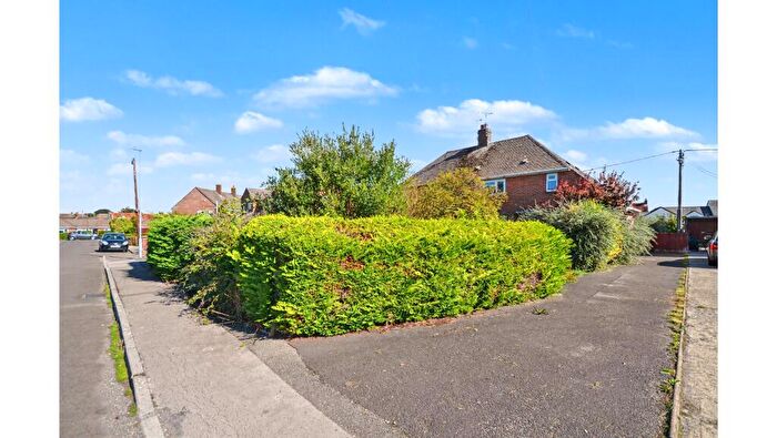 2 Bedroom Semi-Detached House For Sale In Deweys Way, Gillingham, Dorset, SP8