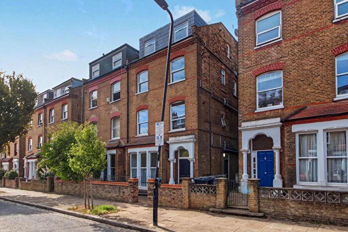 1 Bedroom Flat For Sale In Alexandra Grove, London, N4
