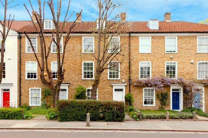 4 Bedroom Terraced House To Rent In Canonbury Place, Canonbury, Islington, London, N1