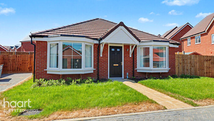 2 Bedroom Detached Bungalow For Sale In Cavendish View, Thurston, Bury St Edmunds, IP31